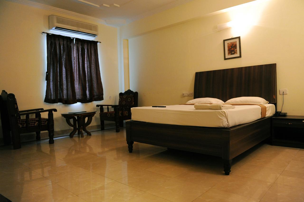 Mount Heera Hotel Chennai Exterior photo